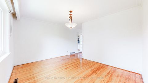 Photo 12 at 24 Burleigh Heights Drive, Bayview Village, Toronto