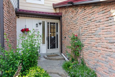 Photo 3 at 127 Lowry Square, Malvern, Toronto
