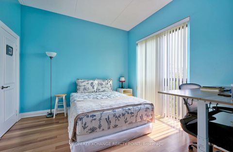 Photo 8 at 213 - 2737 Keele Street, CFB, Toronto