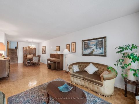 Photo 6 at 169 Robert Hicks Drive, Branson, Toronto