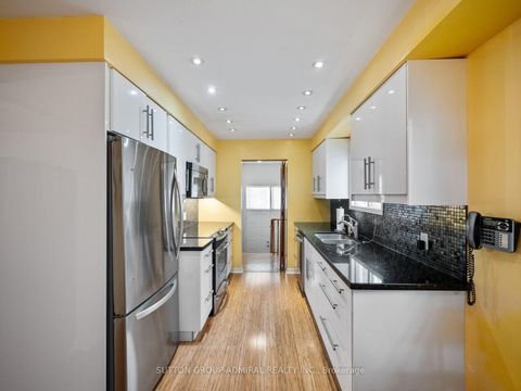 Photo 10 at 169 Robert Hicks Drive, Branson, Toronto