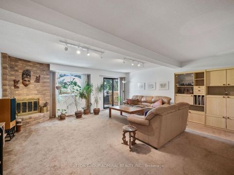 Photo 12 at 169 Robert Hicks Drive, Branson, Toronto