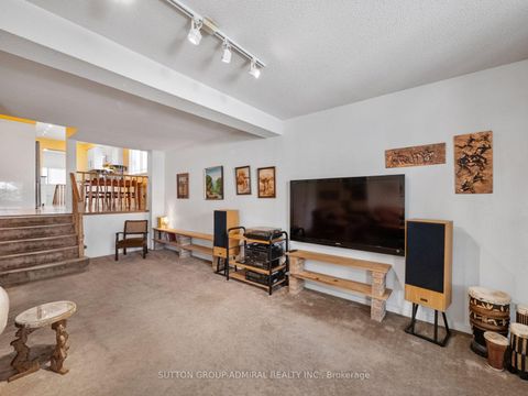 Photo 15 at 169 Robert Hicks Drive, Branson, Toronto