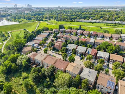 Photo 45 at 169 Robert Hicks Drive, Branson, Toronto