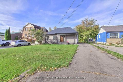 Photo 3 at 836 Montsell Avenue, Historic Lakeshore Communities, Georgina