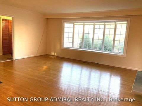 Photo 5 at 86 Hamilton Drive, Leslie Valley, Newmarket