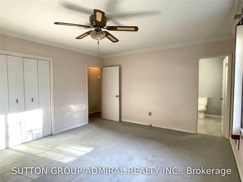 Photo 11 at 86 Hamilton Drive, Leslie Valley, Newmarket