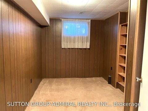 Photo 22 at 86 Hamilton Drive, Leslie Valley, Newmarket