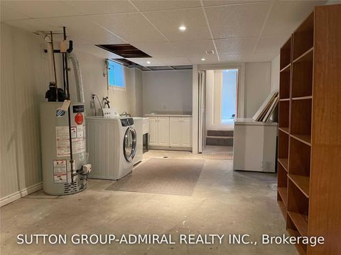 Photo 23 at 86 Hamilton Drive, Leslie Valley, Newmarket