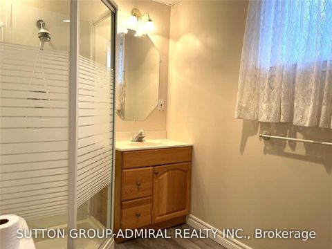 Photo 24 at 86 Hamilton Drive, Leslie Valley, Newmarket