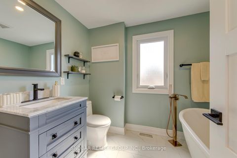 Photo 18 at 2257 Lawrence Avenue W, Humber Heights, Toronto