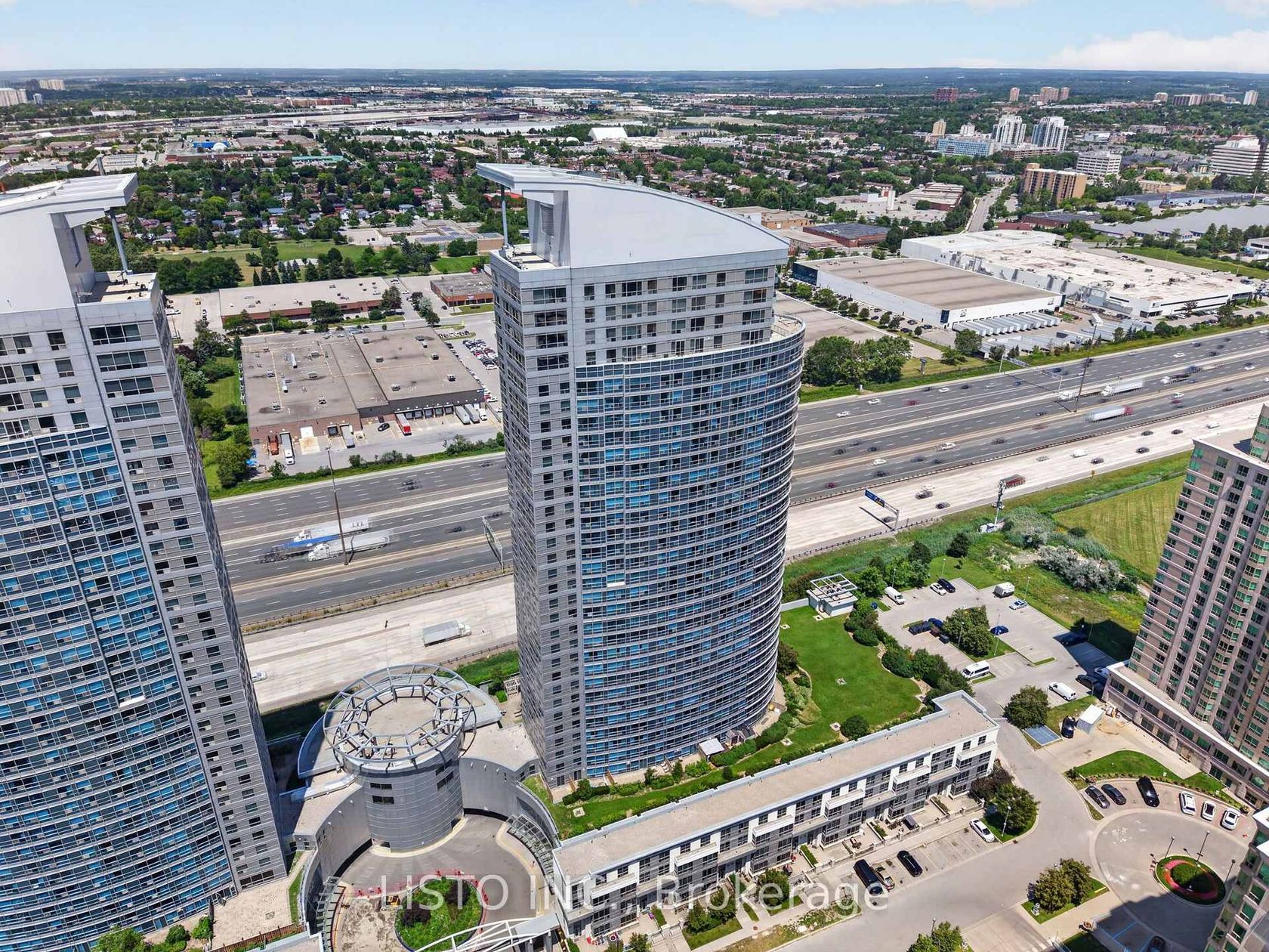 3515 - 38 Lee Centre Drive, Woburn, Toronto 