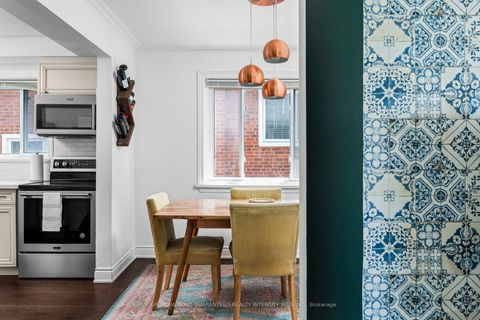 Photo 6 at 30 Garside Crescent, Amesbury, Toronto