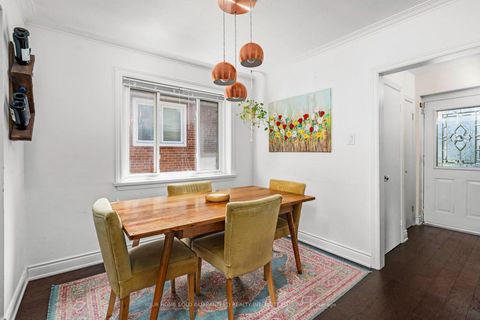 Photo 7 at 30 Garside Crescent, Amesbury, Toronto