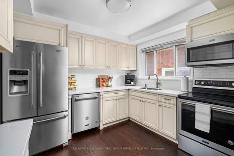 Photo 12 at 30 Garside Crescent, Amesbury, Toronto