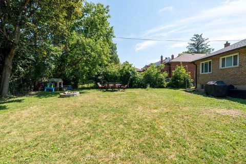 Photo 35 at 30 Garside Crescent, Amesbury, Toronto