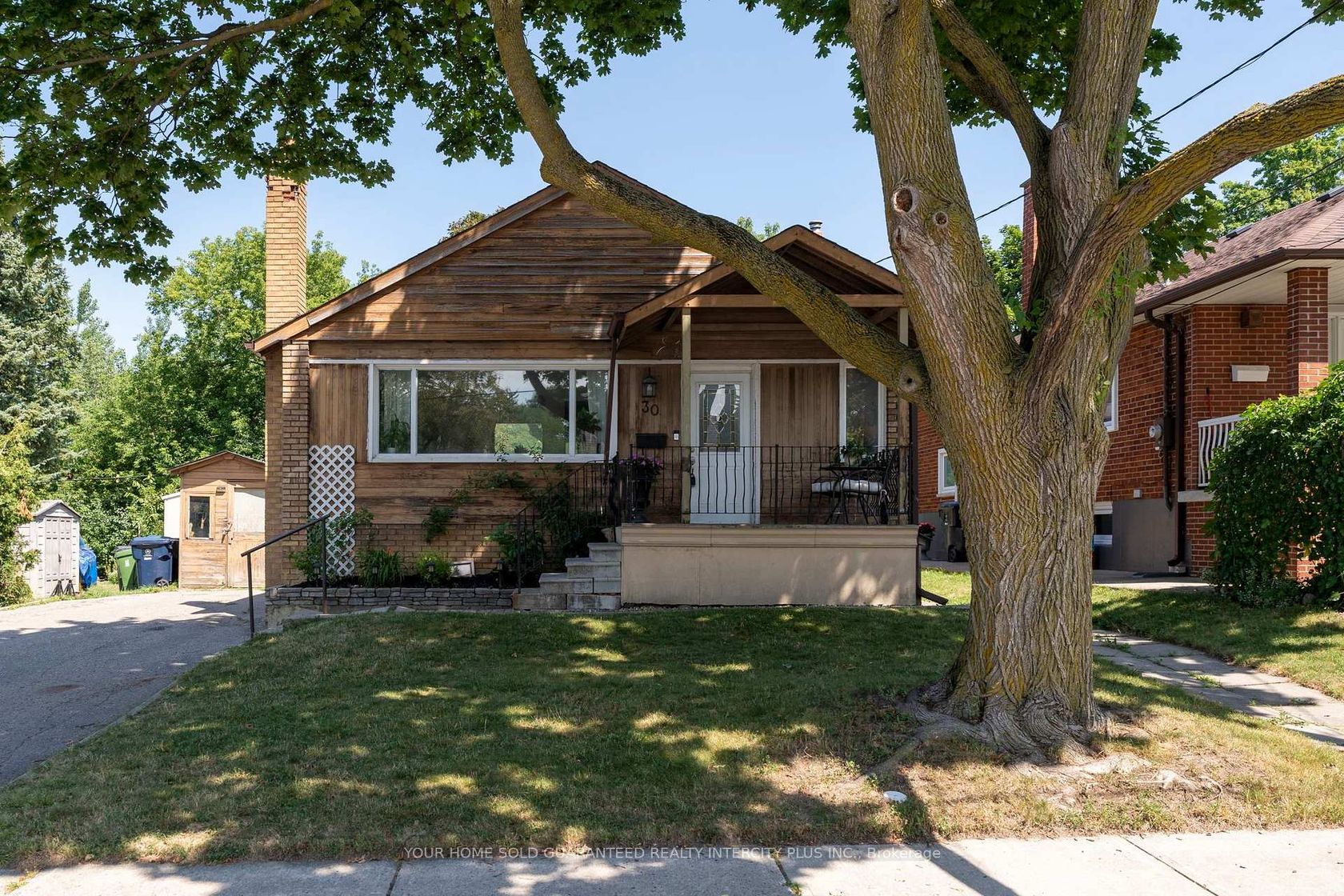 30 Garside Crescent, Amesbury, Toronto 