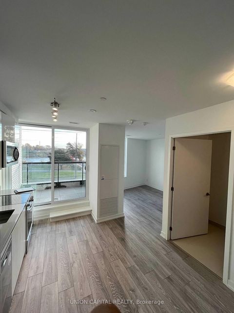 Photo 1 at 320 - 3100 Keele Street, CFB, Toronto
