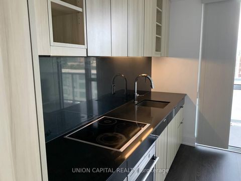 Photo 3 at 906 - 101 Erskine Avenue, Mount Pleasant West, Toronto