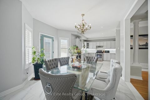 Photo 7 at 168 Sail Crescent, Vellore Village, Vaughan