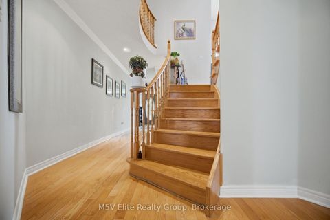 Photo 12 at 168 Sail Crescent, Vellore Village, Vaughan