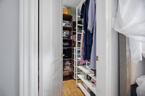 Photo 20 at 168 Sail Crescent, Vellore Village, Vaughan