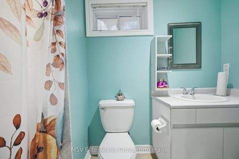 Photo 35 at 168 Sail Crescent, Vellore Village, Vaughan