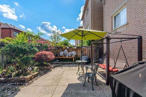 Photo 38 at 168 Sail Crescent, Vellore Village, Vaughan