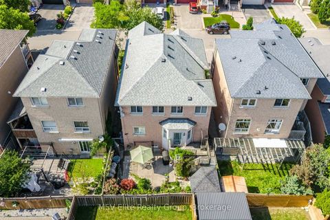 Photo 40 at 168 Sail Crescent, Vellore Village, Vaughan