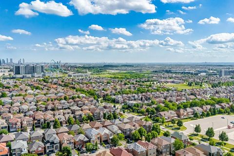 Photo 42 at 168 Sail Crescent, Vellore Village, Vaughan