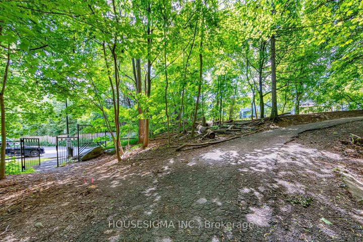 Photo 29 at 7 - 2199 Burnhamthorpe Road W, Erin Mills, Mississauga