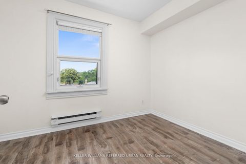 Photo 14 at 407 - 114 Vaughan Road, Cedarvale, Toronto