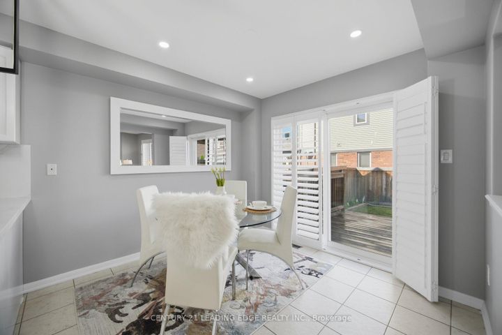 Photo 11 at 49 Robert Parkinson Drive, Northwest Brampton, Brampton