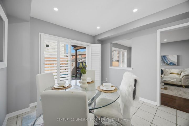 Photo 13 at 49 Robert Parkinson Drive, Northwest Brampton, Brampton