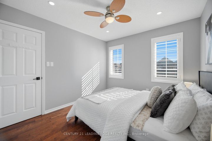 Photo 23 at 49 Robert Parkinson Drive, Northwest Brampton, Brampton