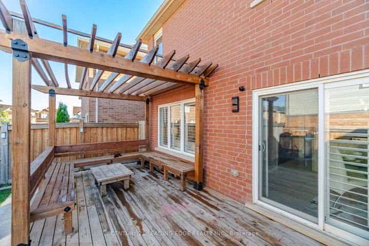 Photo 39 at 49 Robert Parkinson Drive, Northwest Brampton, Brampton