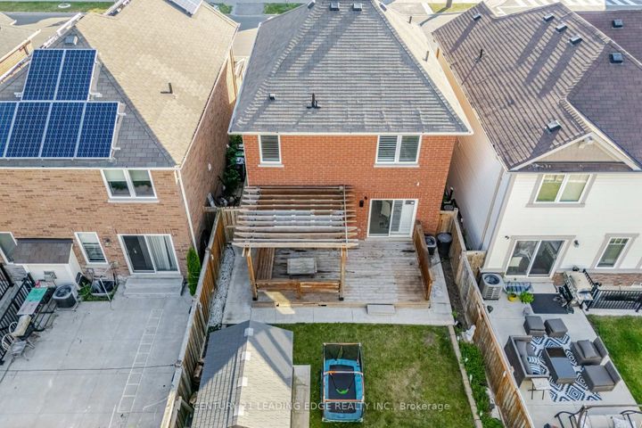 Photo 43 at 49 Robert Parkinson Drive, Northwest Brampton, Brampton