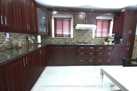 Photo 4 at 187 Apache Trail, Pleasant View, Toronto