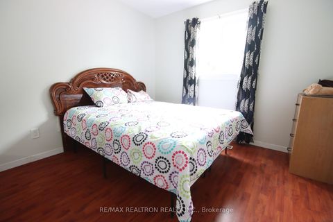 Photo 16 at 187 Apache Trail, Pleasant View, Toronto