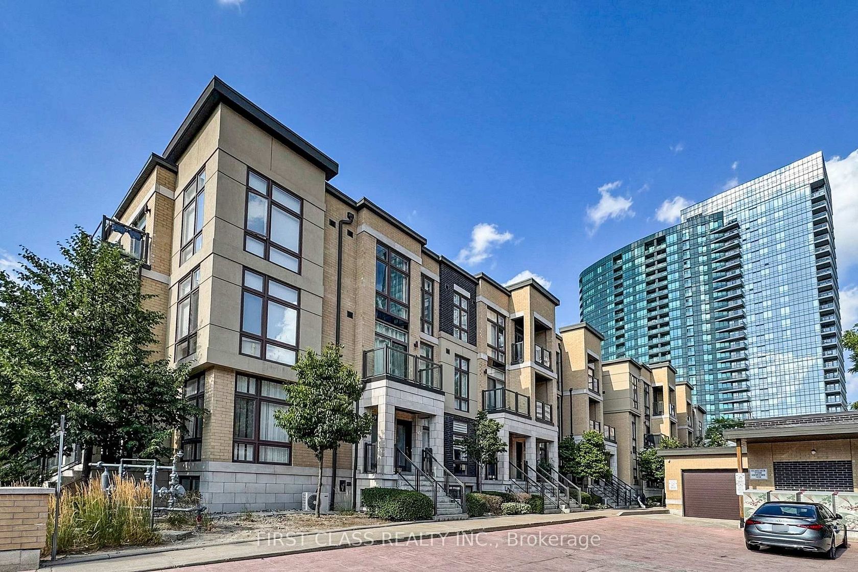 79 - 23 Eldora Avenue, Newtonbrook West, Toronto 