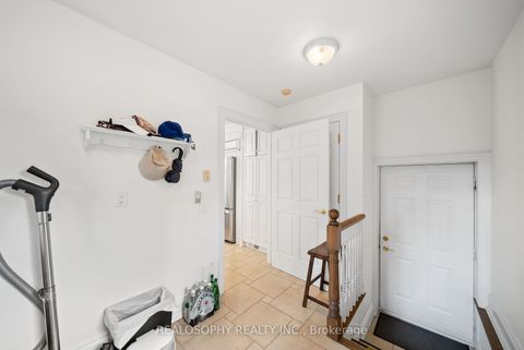 Photo 10 at 7 Purling Place, Don Mills, Toronto