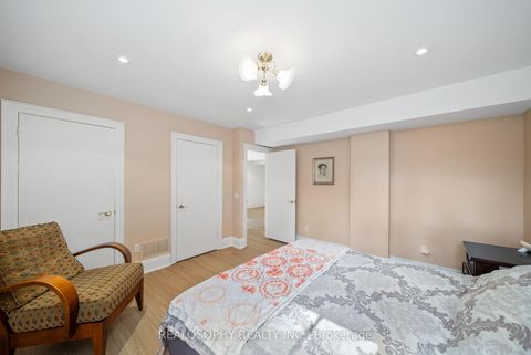 Photo 30 at 7 Purling Place, Don Mills, Toronto