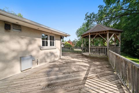 Photo 42 at 7 Purling Place, Don Mills, Toronto
