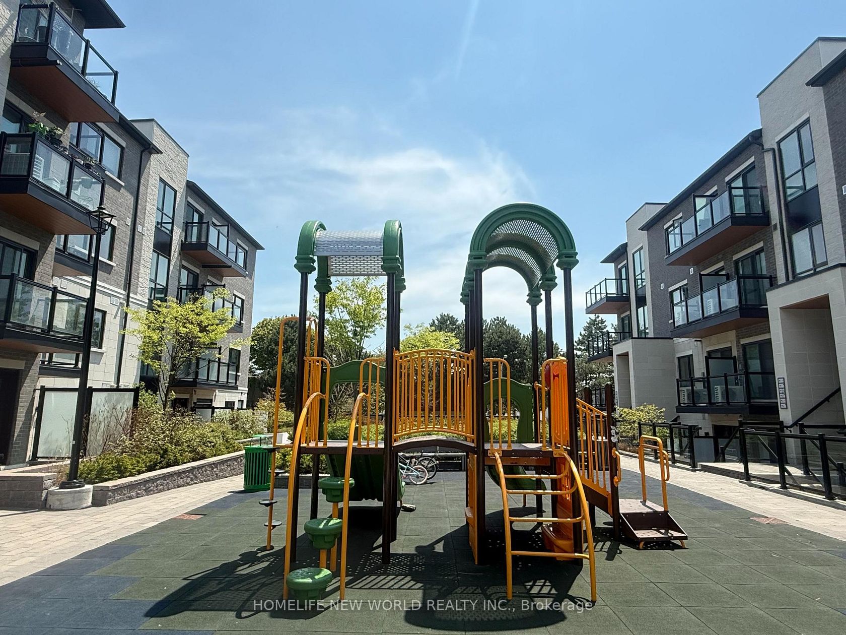 C319 - 60 Morecambe Gate, L'Amoreaux, Toronto 