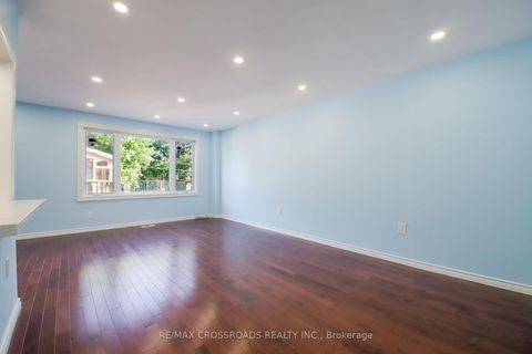 Photo 4 at 53 Giltspur Drive, Jane Heights, Toronto
