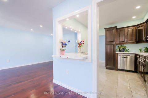 Photo 8 at 53 Giltspur Drive, Jane Heights, Toronto