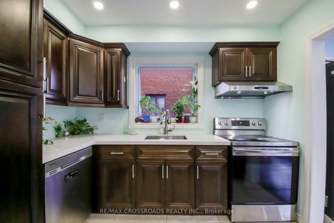 Photo 14 at 53 Giltspur Drive, Jane Heights, Toronto