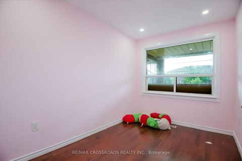 Photo 15 at 53 Giltspur Drive, Jane Heights, Toronto