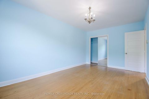 Photo 19 at 53 Giltspur Drive, Jane Heights, Toronto