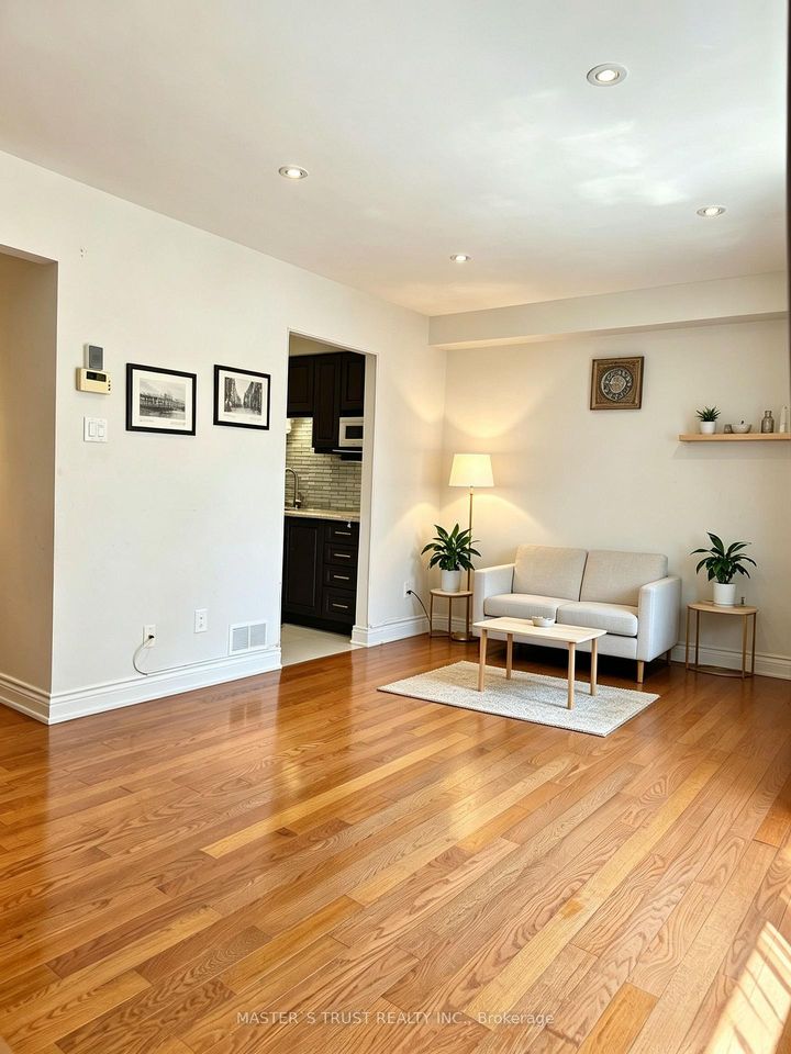 Photo 8 at 10 Elsa Vine Way, Bayview Village, Toronto